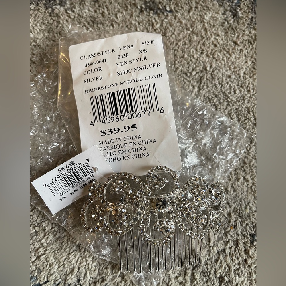 NWT Davids Bridal Rhinestone Scroll Comb